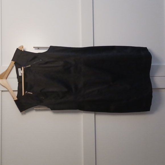 Little black dress - Picture 1 of 3